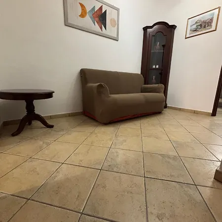 Veterani House 33